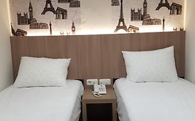 Ethan Hotel Kelapa Gading